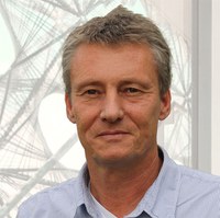 TEXOVERSUM X Stadtbibliothek - Kai Nebel: Textilien, Sneaker & Co. – Das Dilemma mit der Nachhaltigkeit