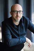 Autorenlesung mit Tobias Elsäßer